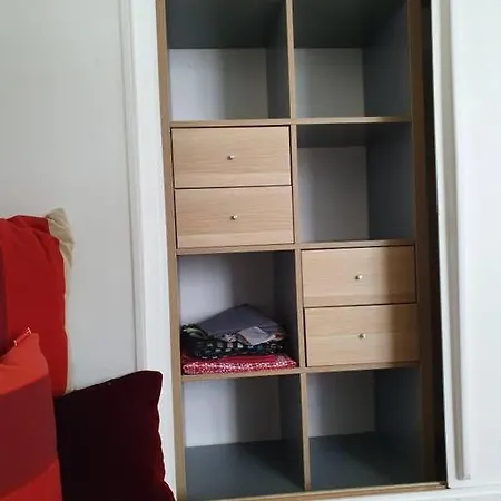 Apartment , 6 Personnes, Centre-ville, A Pied