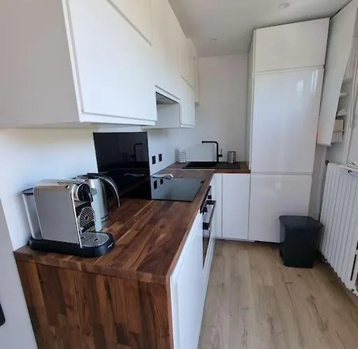 , 6 Personnes, Centre-ville, A Pied * Saint-Jean-de-Luz