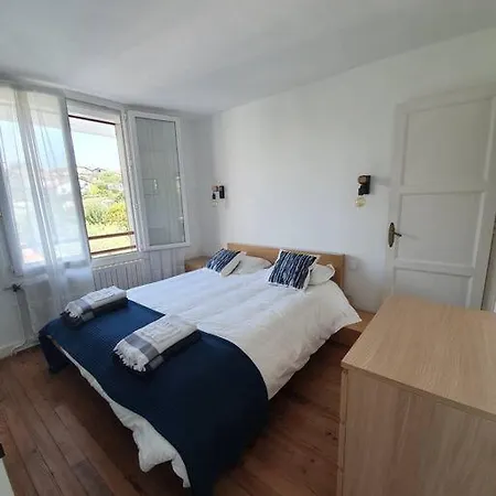 , 6 Personnes, Centre-ville, A Pied Apartment