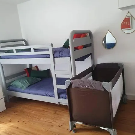 Apartment , 6 Personnes, Centre-ville, A Pied *